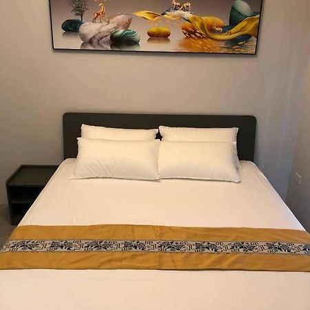 Coco Star Hotel Pasay Esterno foto