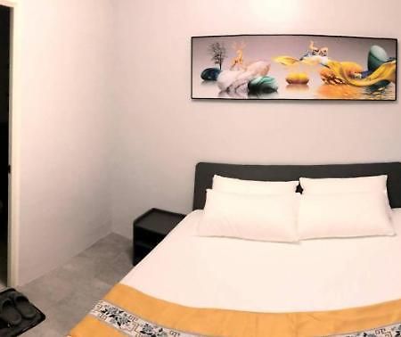 Coco Star Hotel Pasay Esterno foto