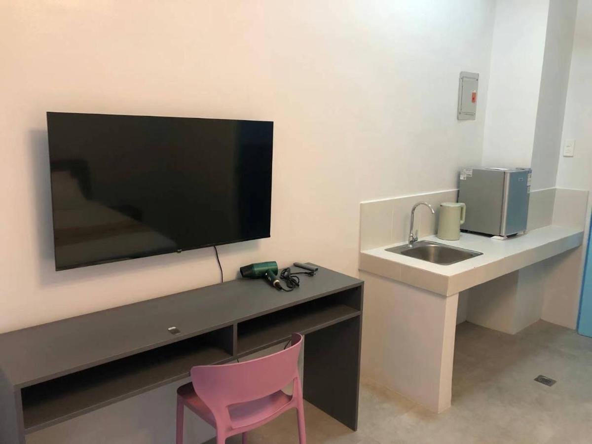 Coco Star Hotel Pasay Esterno foto