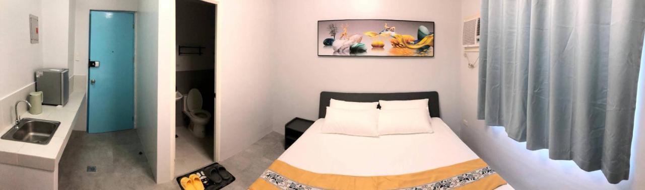 Coco Star Hotel Pasay Esterno foto